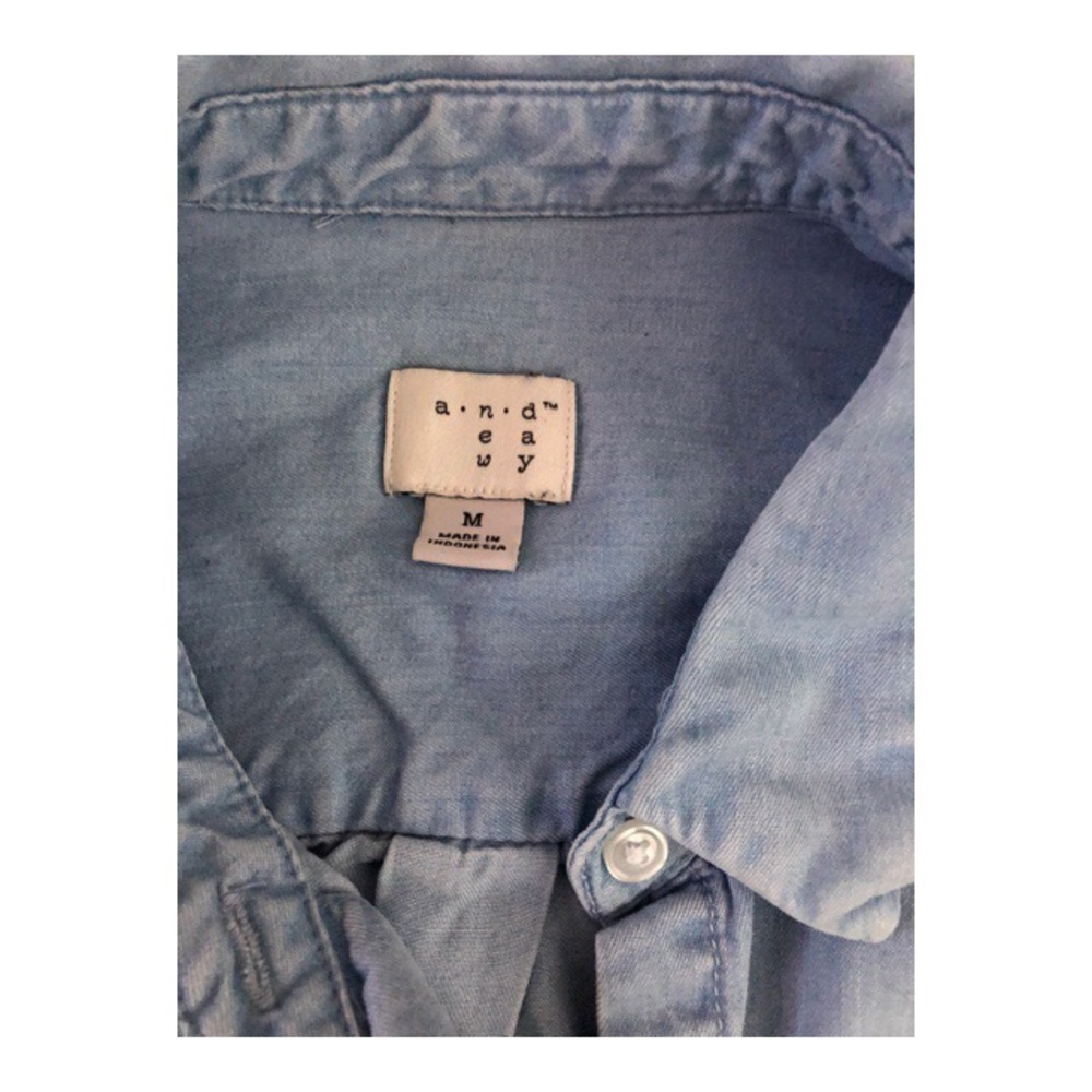 button down - Picture 2 of 2